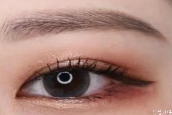 美瞳线能保持多长时间 美瞳线变蓝是什么原因