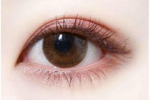 韩式三点双眼皮与全切双眼皮有什么不同 各有优缺点