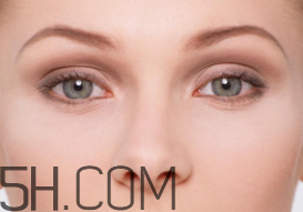 飘眉与雾状眉的区别 三种常见的绣眉方法