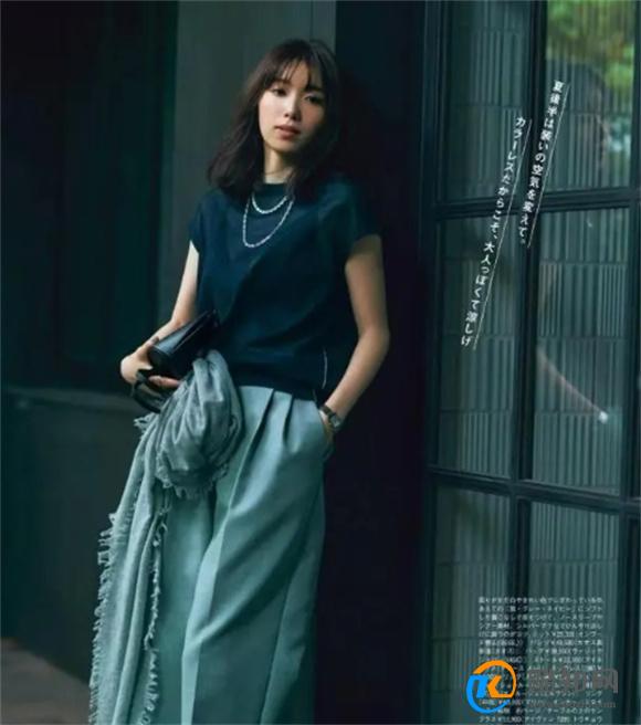 会穿“极简风”的女人，才是真高级！瞧日本杂志这样搭，太气质了